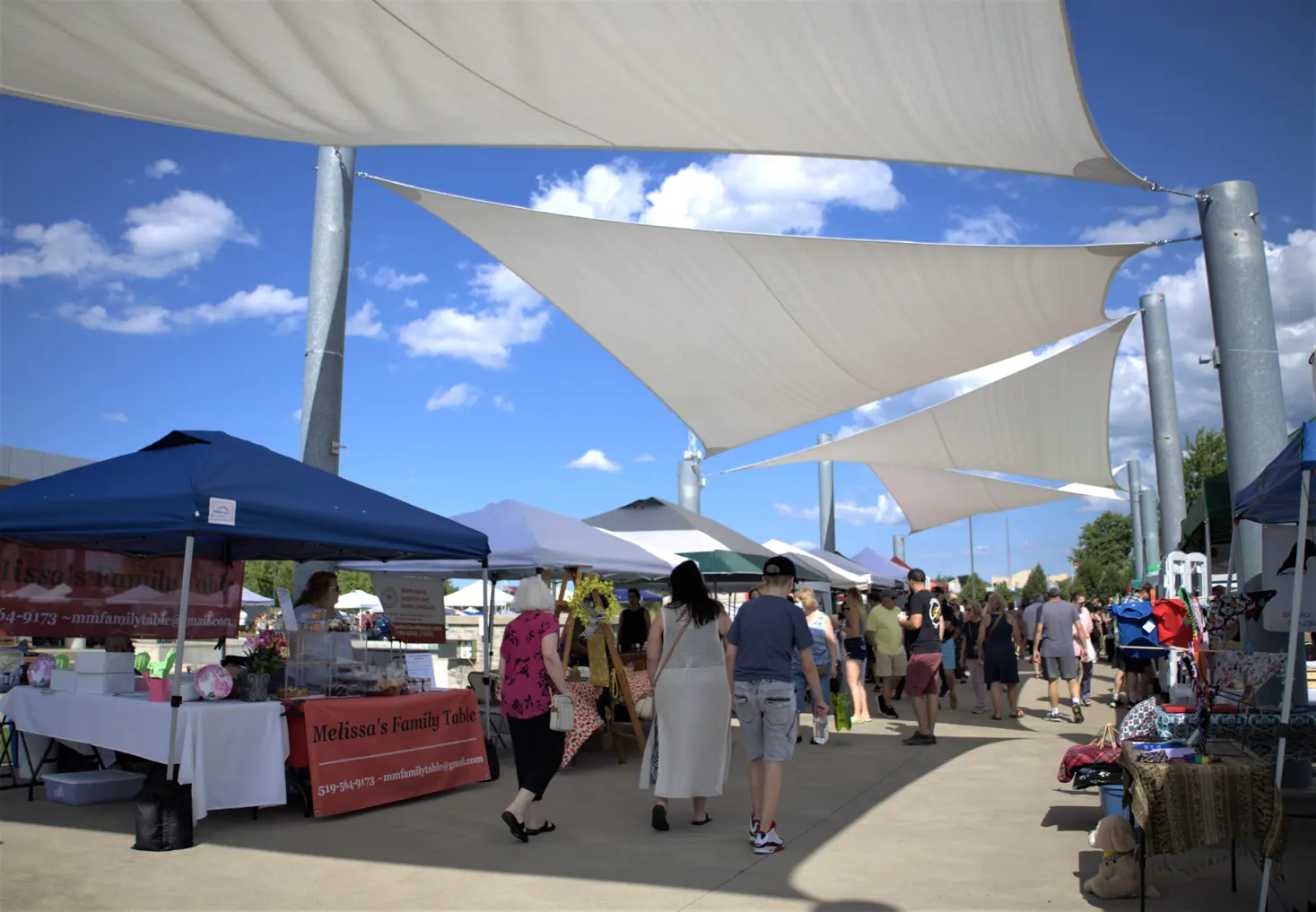 Crowd at LaSalle Night Market.